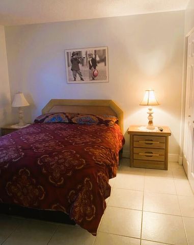 7817 Golf Cir Drive 210, Margate, FL 33063
