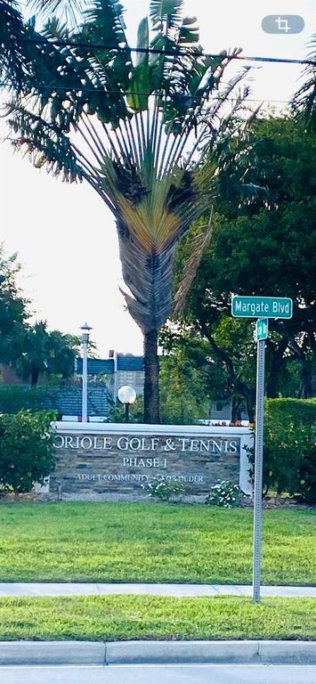 7817 Golf Cir Drive 210, Margate, FL 33063