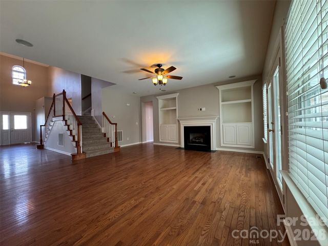 4102 Barclay Forest Drive, Charlotte, NC 28213