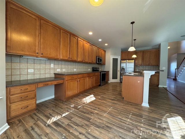 4102 Barclay Forest Drive, Charlotte, NC 28213