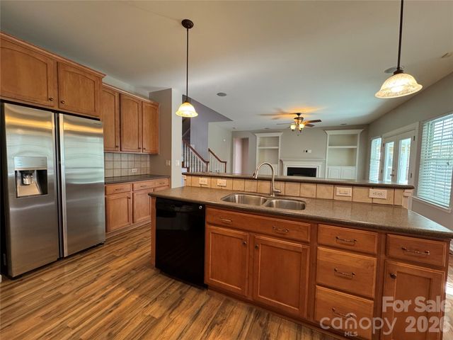 4102 Barclay Forest Drive, Charlotte, NC 28213