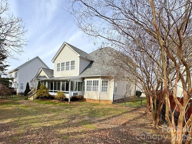 4102 Barclay Forest Drive, Charlotte, NC 28213