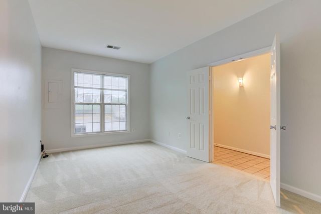 2504 LOGAN WOOD DR, Herndon, VA 20171
