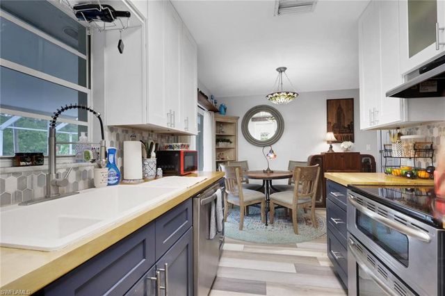 12207 De Moya DR, Fort Myers, FL 33905