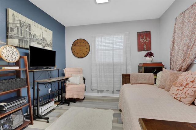 12207 De Moya DR, Fort Myers, FL 33905