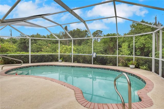 12207 De Moya DR, Fort Myers, FL 33905