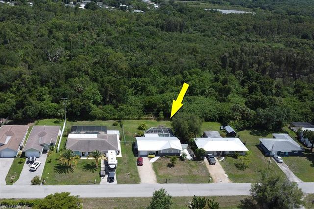 12207 De Moya DR, Fort Myers, FL 33905