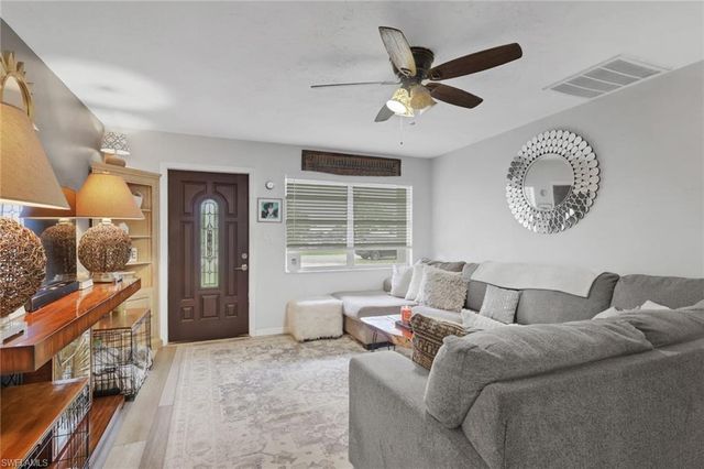 12207 De Moya DR, Fort Myers, FL 33905