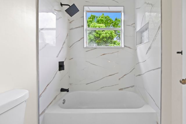 6657 Lurais Drive, Lake Worth, FL 33463