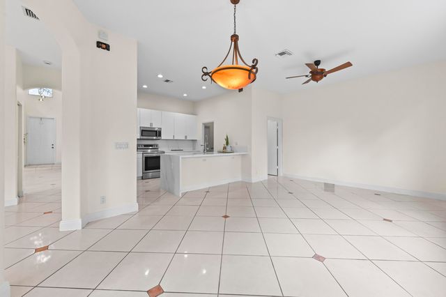 6657 Lurais Drive, Lake Worth, FL 33463