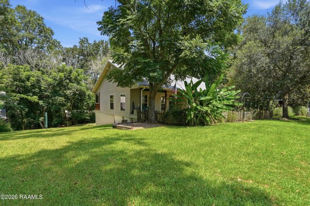 86 Hidden Hills Lake Road, Arnaudville, LA 70512