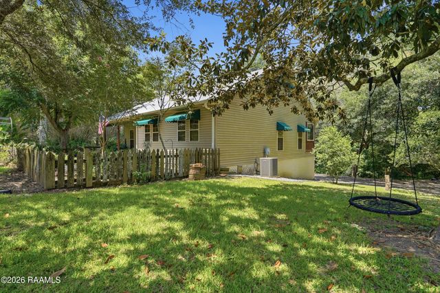 86 Hidden Hills Lake Road, Arnaudville, LA 70512