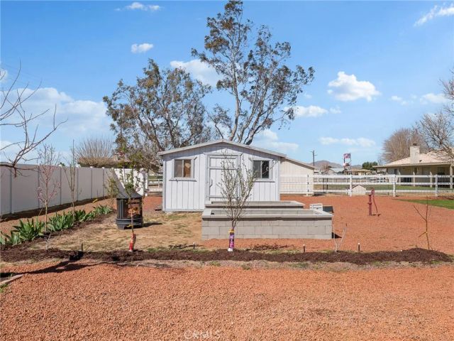 18965 Shetland Road, Apple Valley, CA 92308