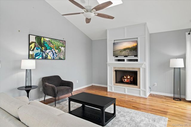 717 Dune Road, Westhampton Dunes, NY 11978