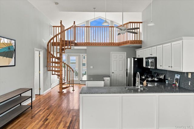 717 Dune Road, Westhampton Dunes, NY 11978