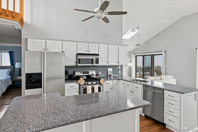 717 Dune Road, Westhampton Dunes, NY 11978