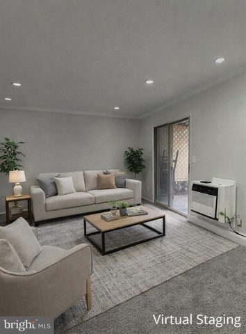 902 GARNET DR, Burlington, NJ 08016