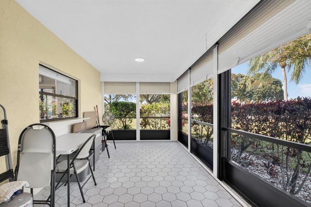5750 Parkwalk Circle E, Boynton Beach, FL 33472