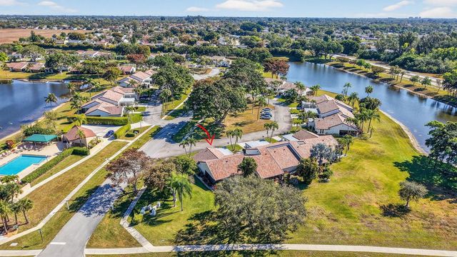 5750 Parkwalk Circle E, Boynton Beach, FL 33472