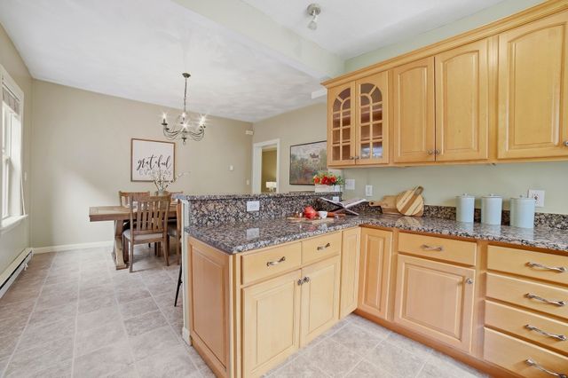 550 Sunderland Road, Worcester, MA 01604