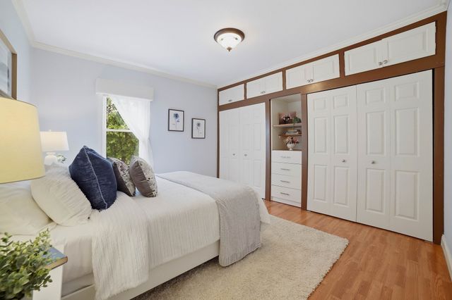 550 Sunderland Road, Worcester, MA 01604