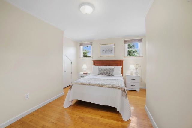 550 Sunderland Road, Worcester, MA 01604