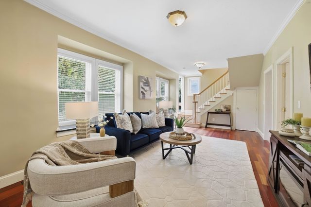 550 Sunderland Road, Worcester, MA 01604