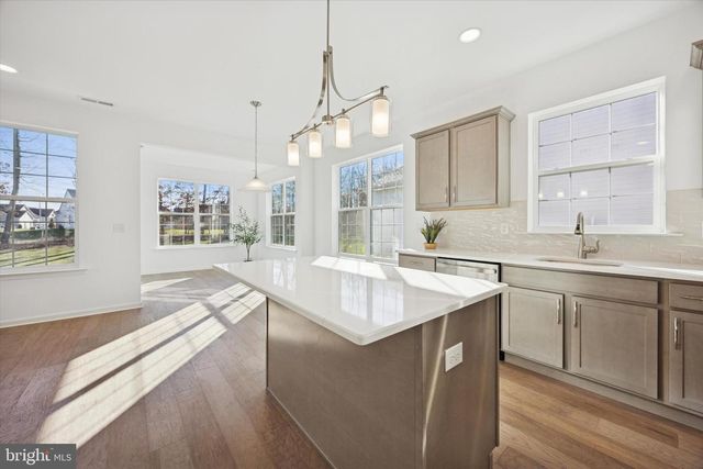 3644 CASTLETON DR, Williamstown, NJ 08094