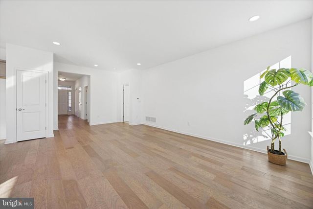 3644 CASTLETON DR, Williamstown, NJ 08094