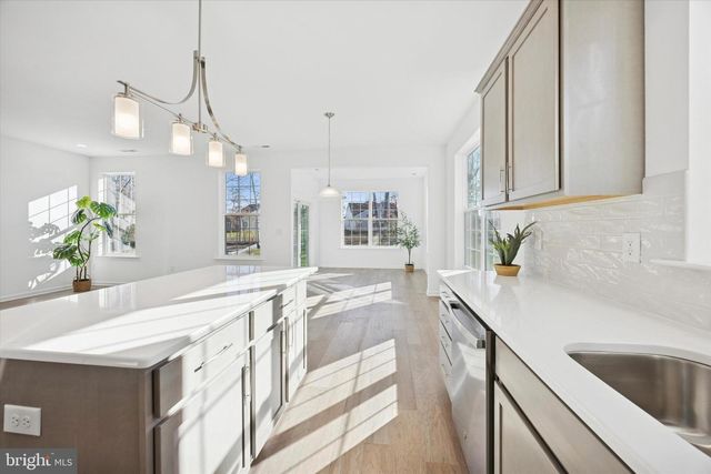 3644 CASTLETON DR, Williamstown, NJ 08094