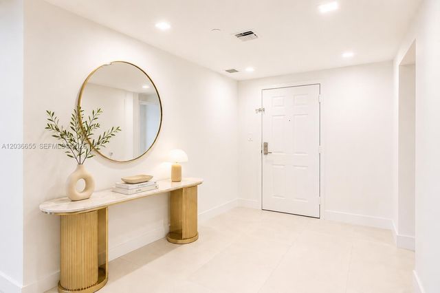 19501 W Country Club Dr 1903, Aventura, FL 33180