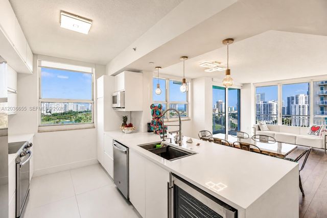 19501 W Country Club Dr 1903, Aventura, FL 33180
