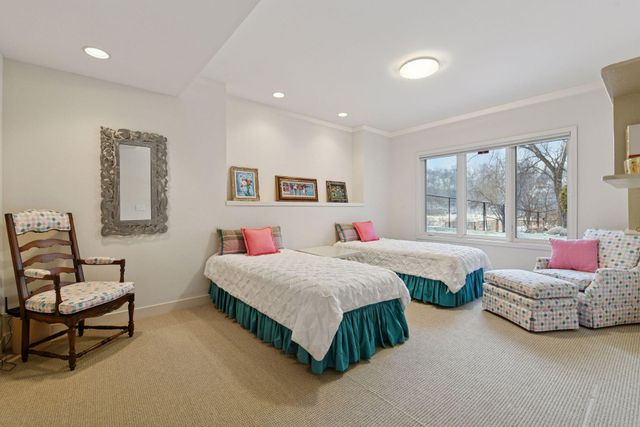 11626 Cedar Pass, Minnetonka, MN 55305