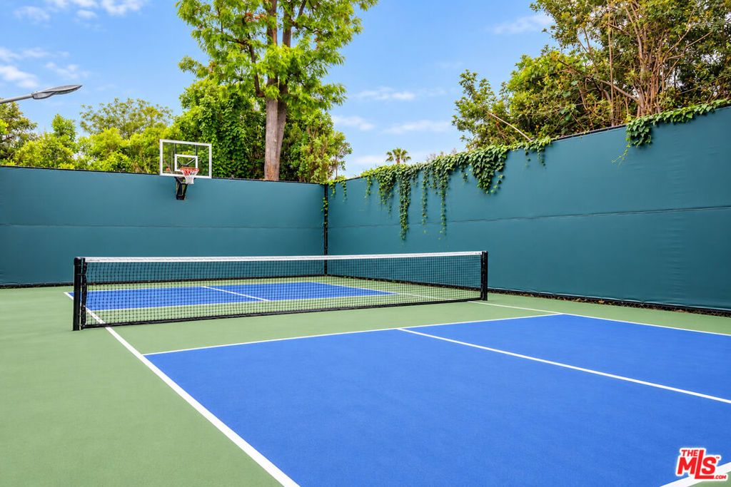 17524 Jayden Lane, Encino, CA 91316 — exterior