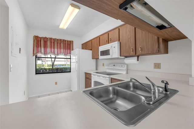 3237 CANDLE RIDGE DRIVE 103, Orlando, FL 32822