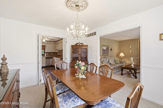 471 Cedar Ridge Rd, Mt Washington, KY 40047