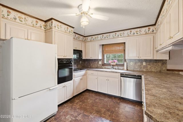 471 Cedar Ridge Rd, Mt Washington, KY 40047