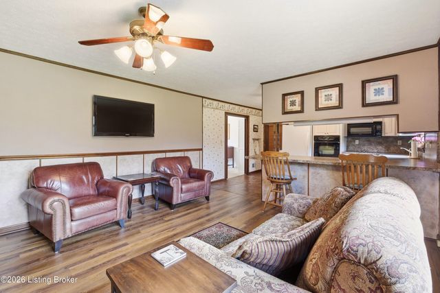 471 Cedar Ridge Rd, Mt Washington, KY 40047