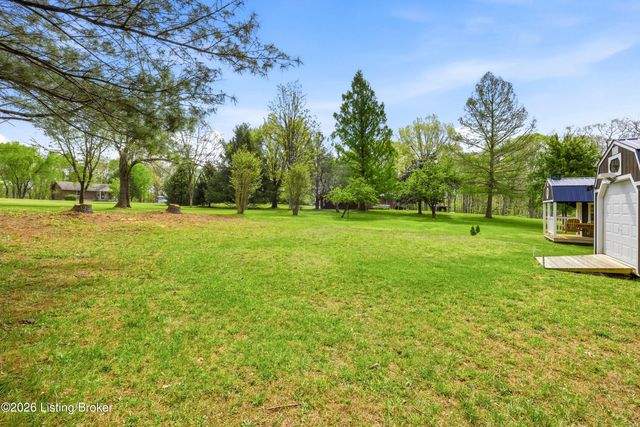 471 Cedar Ridge Rd, Mt Washington, KY 40047