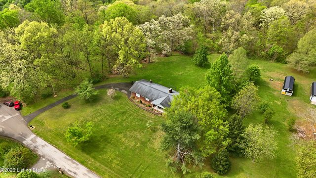 471 Cedar Ridge Rd, Mt Washington, KY 40047
