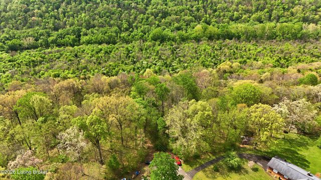 471 Cedar Ridge Rd, Mt Washington, KY 40047