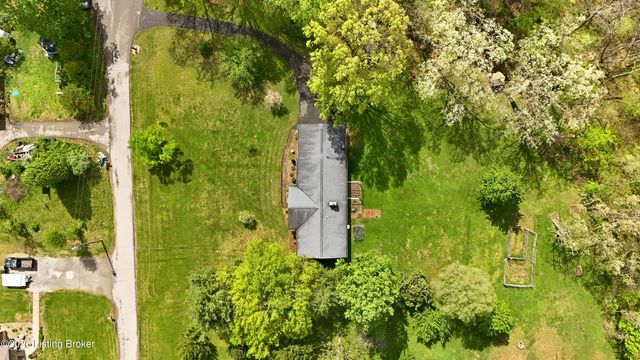 471 Cedar Ridge Rd, Mt Washington, KY 40047