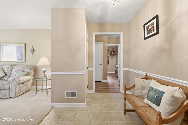 471 Cedar Ridge Rd, Mt Washington, KY 40047