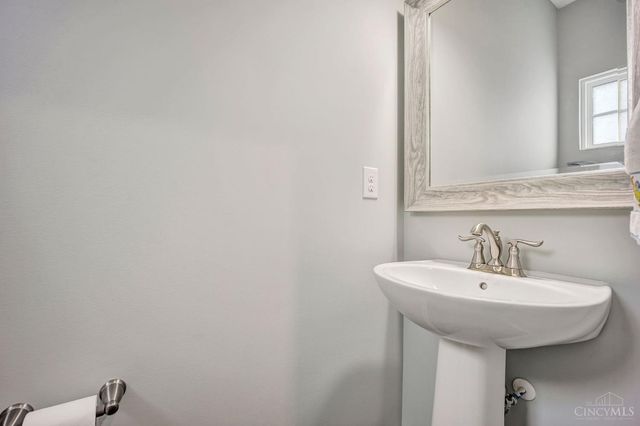 1546 Whitewater Trails Boulevard, Harrison, OH 45030