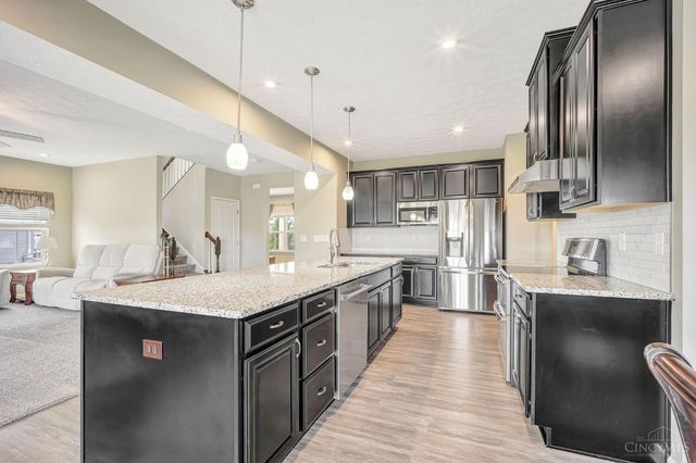 1546 Whitewater Trails Boulevard, Harrison, OH 45030