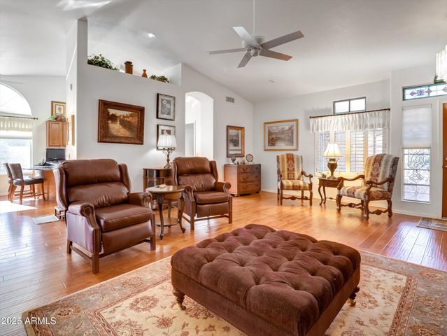 8457 W WESCOTT Drive, Peoria, AZ 85382