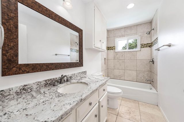 20215 Lake Sherwood Drive, Katy, TX 77450