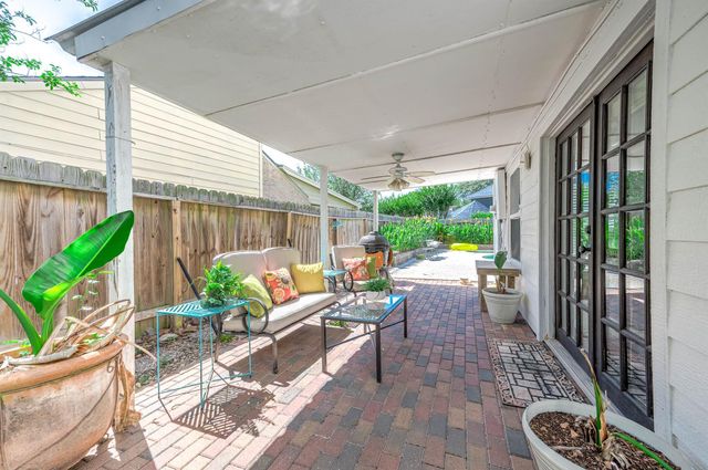 20215 Lake Sherwood Drive, Katy, TX 77450