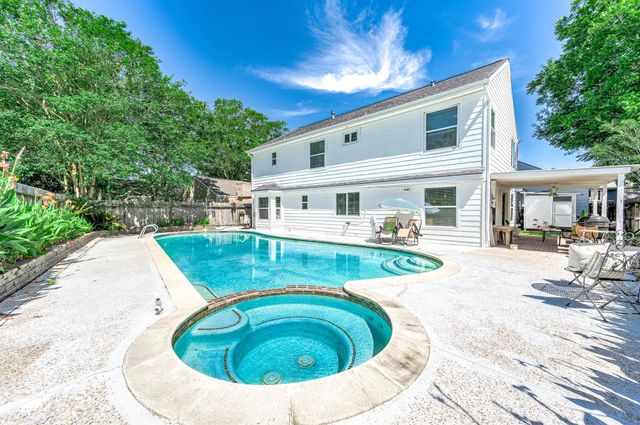 20215 Lake Sherwood Drive, Katy, TX 77450
