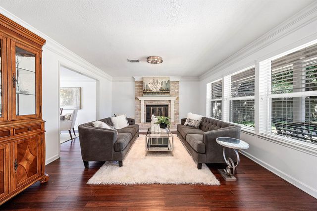 20215 Lake Sherwood Drive, Katy, TX 77450